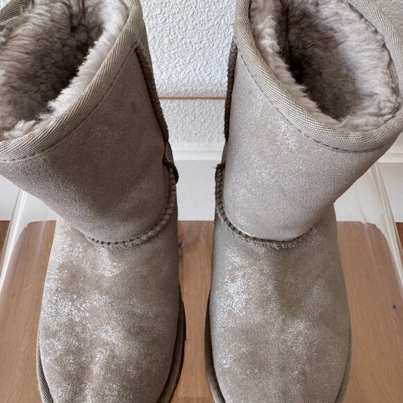 UGG Kids Classic II Shimmer Boots Size 1 Youth | Metallic Mini Shearling Winter - Picture 12 of 13